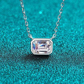 Xindeyi S925 Sterling Silver Necklace For Women, Sugar Cube Moissanite Clavicle Chain, Exquisite Neck Chain, Factory Ready Stock Wholesale