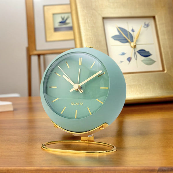 Silent Metal Pendulum Clock — European Style Desk Clock